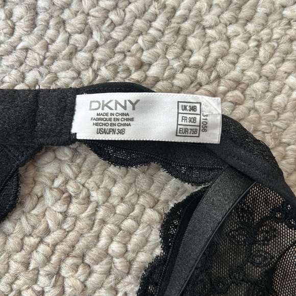 Brand New DKNY Sheer Underwire Lace Details Bra Black (34B) - NWT - Picture 9 of 9